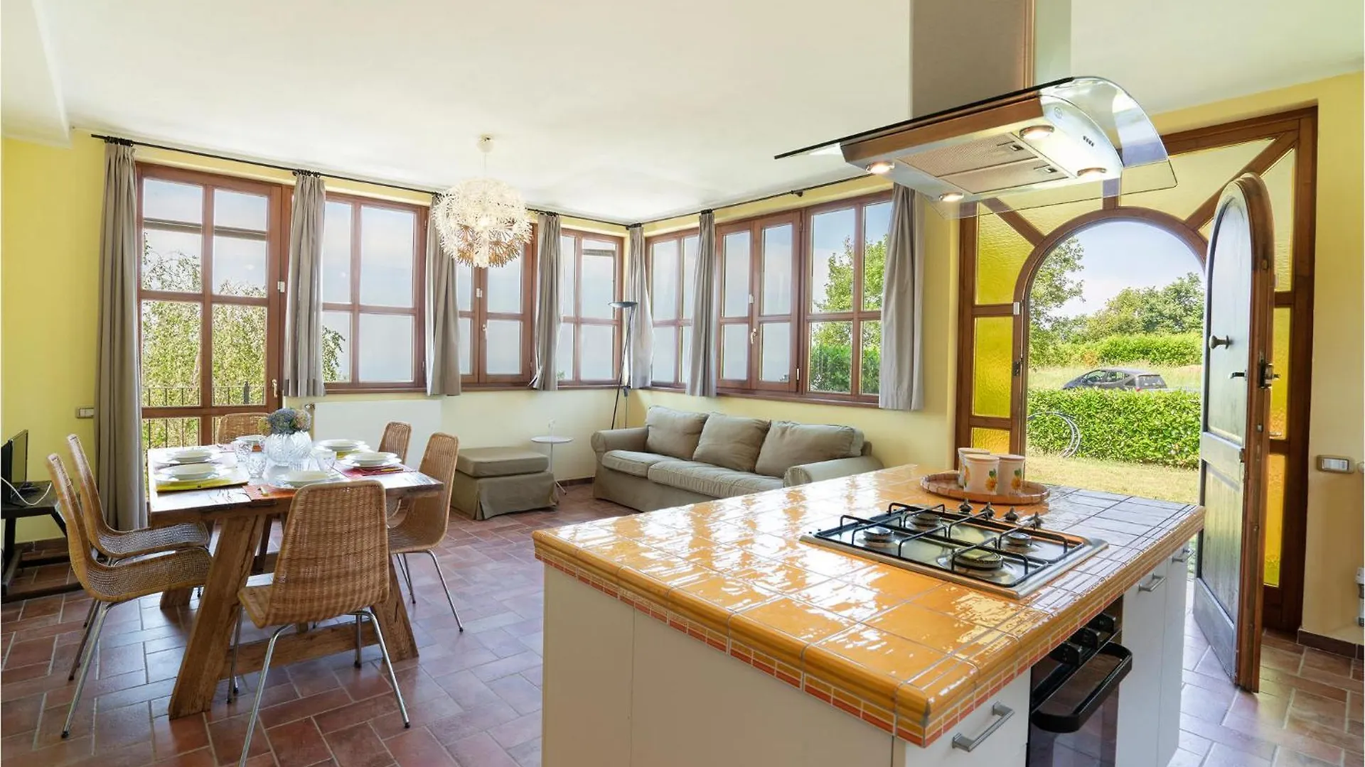 Villa 1 0*, Corsanico-Bargecchia